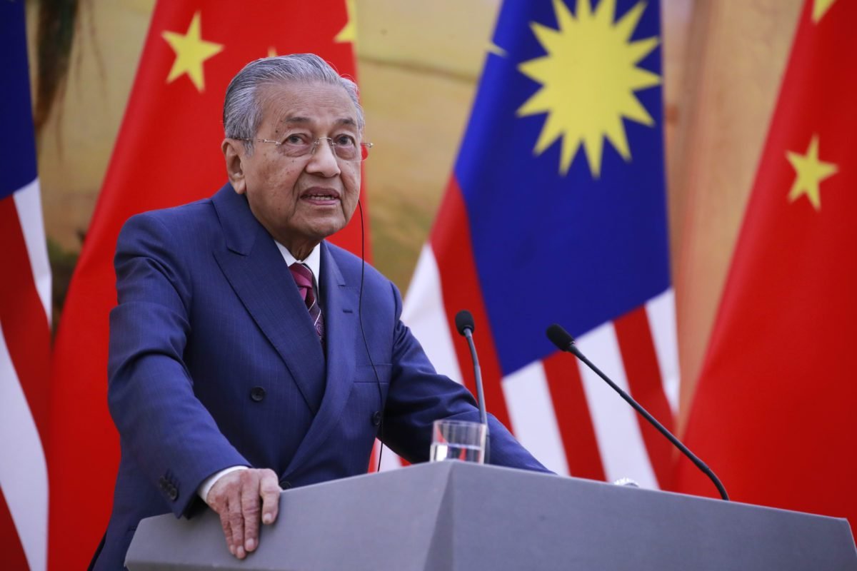 Eks PM Malaysia Mahathir Mohamad: 'Muslim Berhak Bunuh Jutaan Orang Prancis'